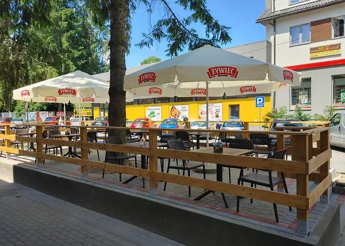 Pierwsze Pietro Restauracja&Noclegi